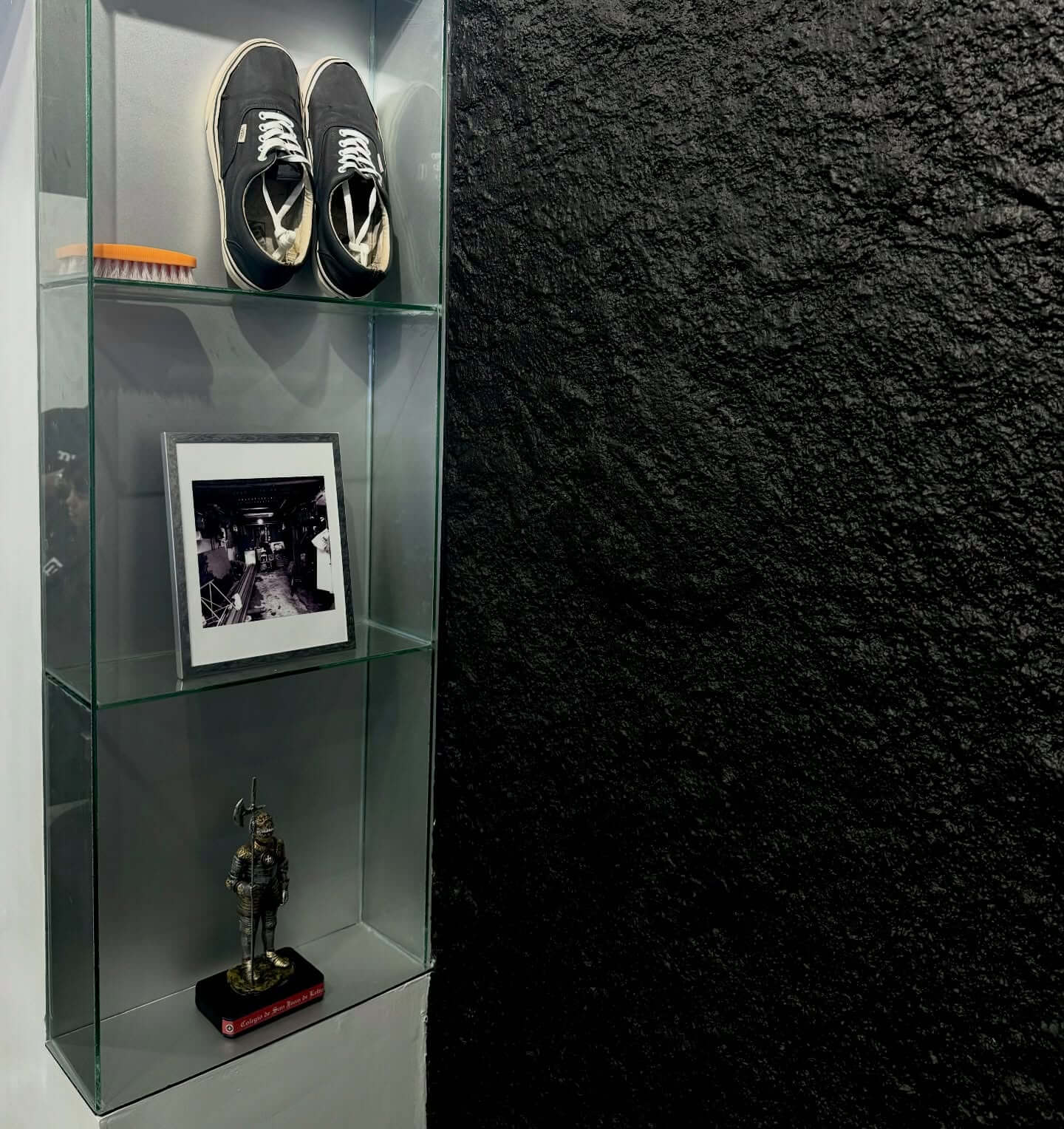 M Shoe Display